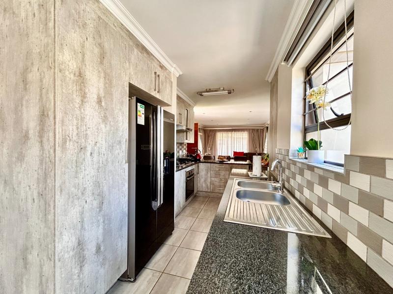 3 Bedroom Property for Sale in Ngwenya River Estate North West